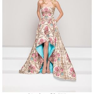 Colors prom dress size 18/20